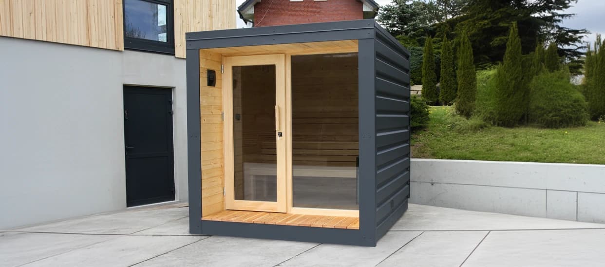 TIKKA garden sauna – solid shell with insulated timber-frame construction
